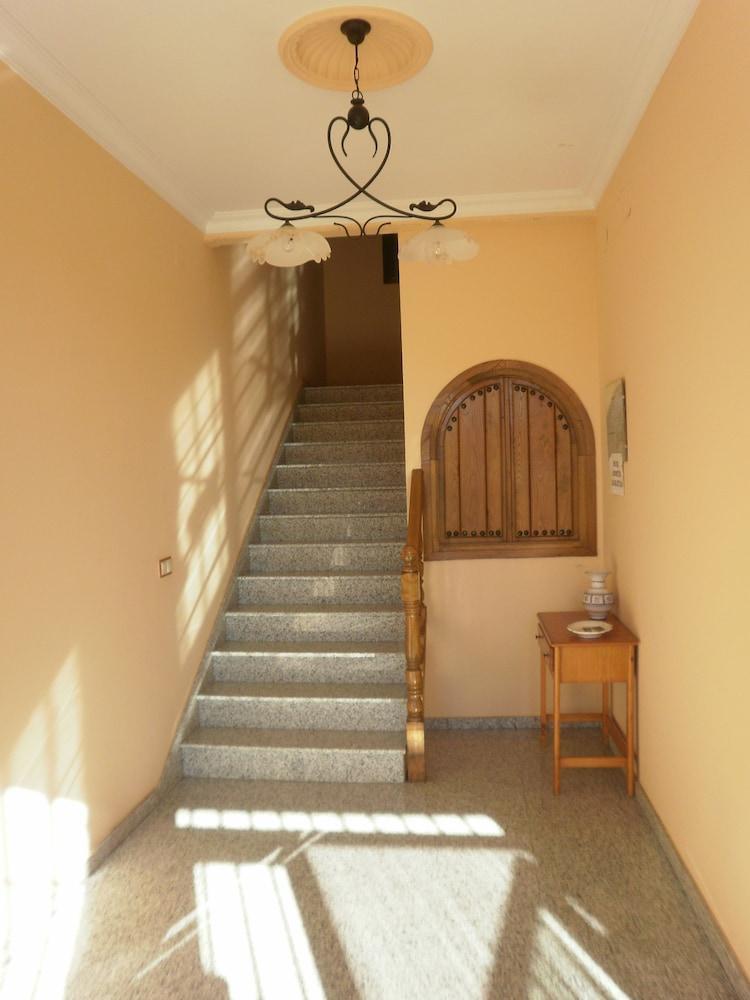 Hostal Miraflor De Las Cadenas Cuacos De Yuste Zewnętrze zdjęcie